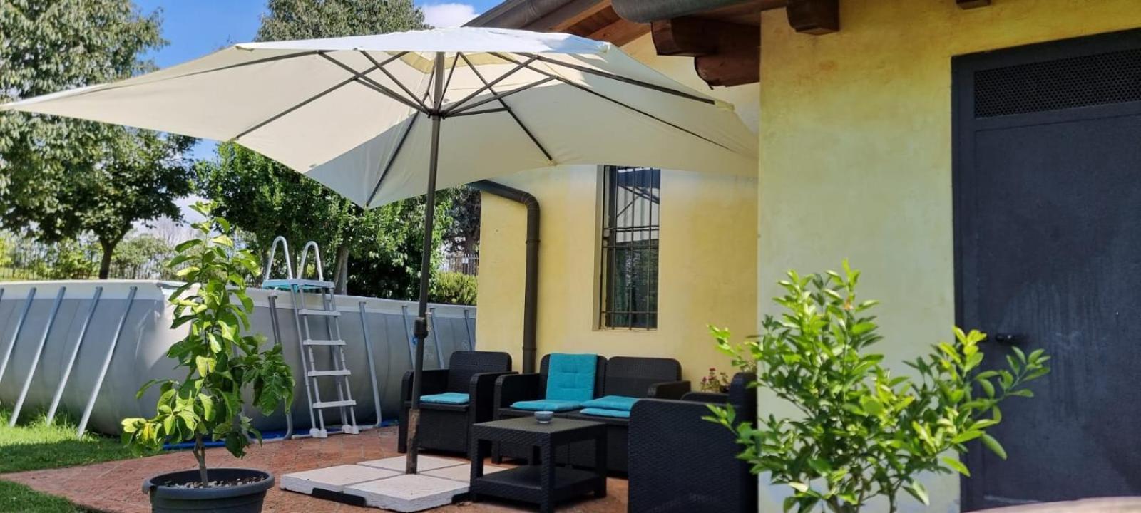 Casa Vacanze Soleluna Montichiari Bagian luar foto