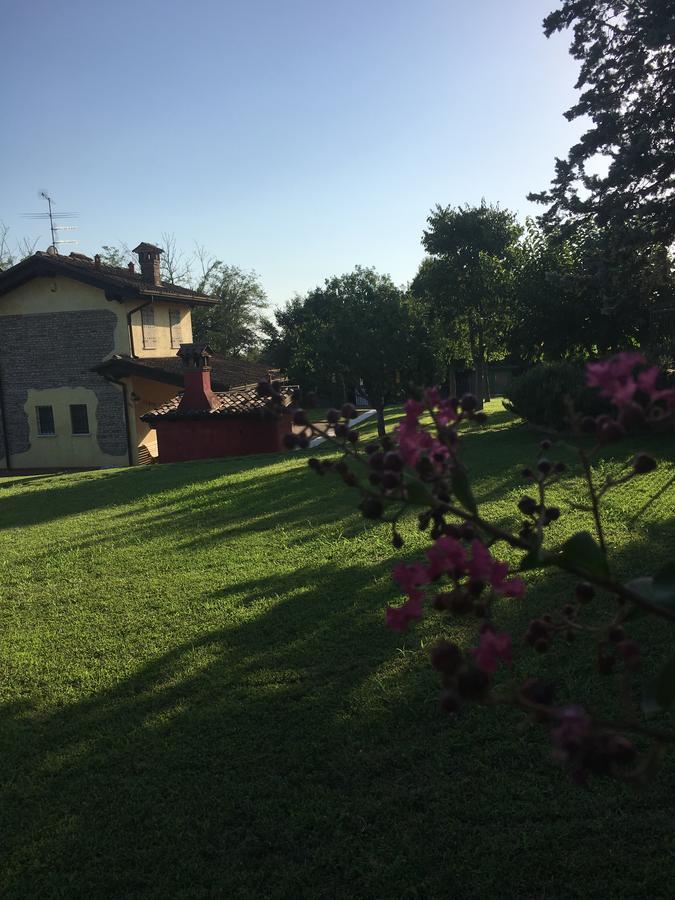 Casa Vacanze Soleluna Montichiari Bagian luar foto