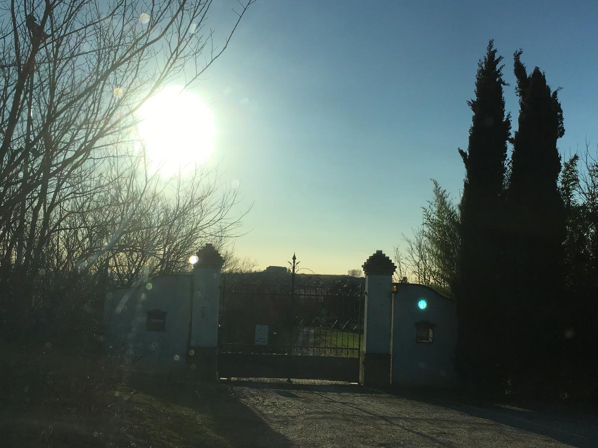 Casa Vacanze Soleluna Montichiari Bagian luar foto