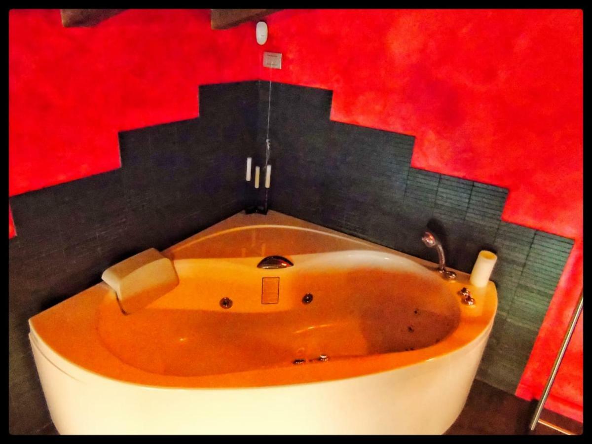 Casa Vacanze Soleluna Montichiari Bagian luar foto